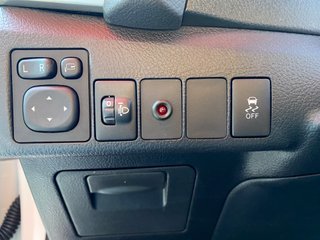 POCOS KMS!!!! TOYOTA AURIS 120D
