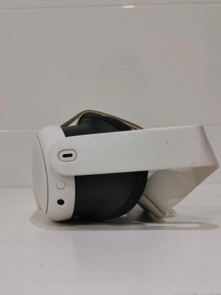 Meta Quest 3 128GB con controller e batterie