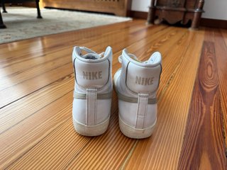 Nike Blazer Blancas y Beige Talla 38.5