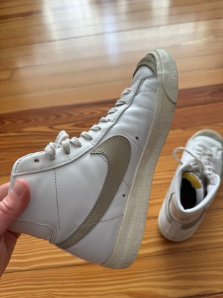 Nike Blazer Blancas y Beige Talla 38.5