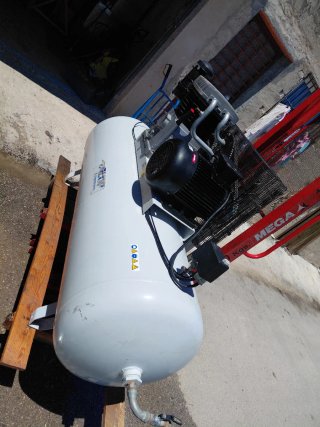 Compresor de aire industrial 500L
