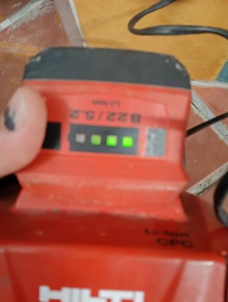 Radial Hilti a Batería 22V 1 batería en mal estado