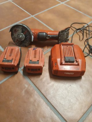Radial Hilti a Batería 22V 1 batería en mal estado