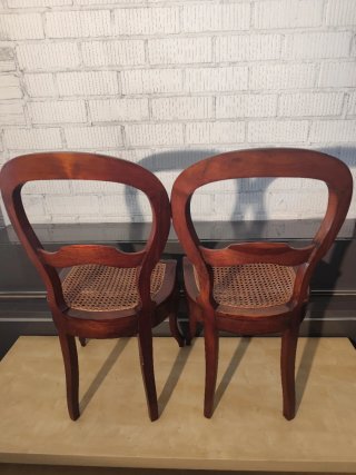 2 Sillas Isabelinas Madera Nogal y Ratán