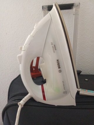 Plancha Bosch Sensixx B4 poco uso 600208220