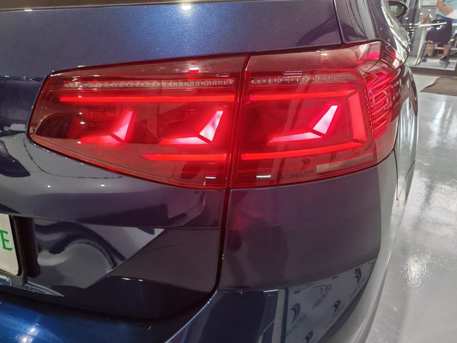 Volkswagen Passat Variant Executive 2.0 TDI 110kW DSG