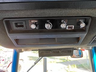 Tractor Ford 7810 con pala Tenias B2