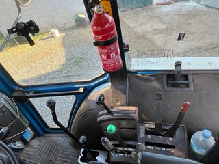 Tractor Ford 7810 con pala Tenias B2