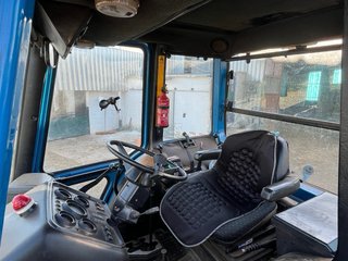 Tractor Ford 7810 con pala Tenias B2