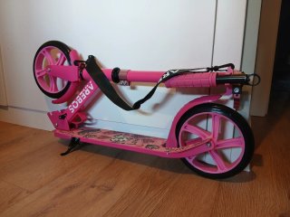 Patinete rosa infantil AREBOS