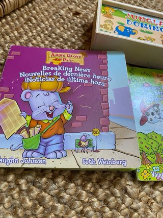 Lote Juguetes Varios: Domino, Libros, Cafetera