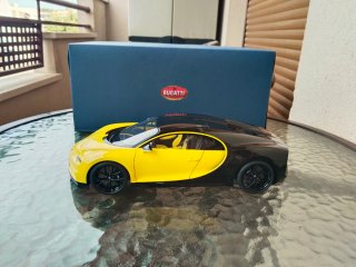 Autoart Bugatti Chiron 1/18 Amarillo