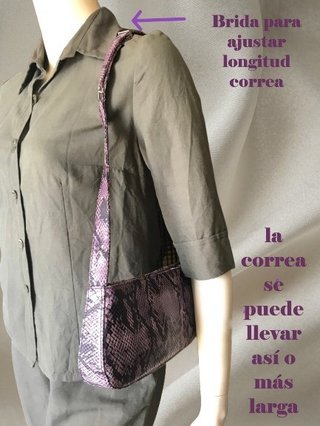 Bolso Tipo Baguette con Estampado de Serpiente