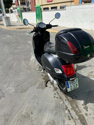 Vespa Gran Turismo 125cc Negra