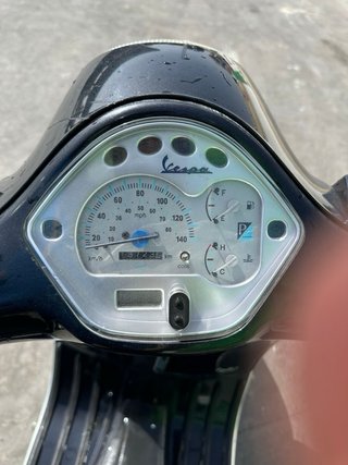 Vespa Gran Turismo 125cc Negra