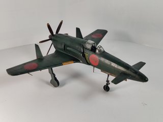 Maqueta del avion Kyushu J7W1 escala 1/72 Hasegawa