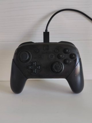 Mando Pro Nintendo Switch Negro