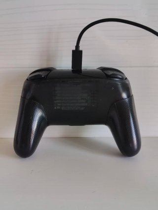 Mando Pro Nintendo Switch Negro