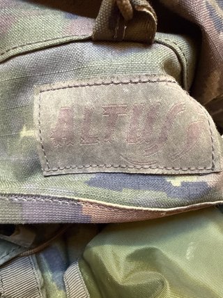 Mochila Táctica Camuflaje y accesorios