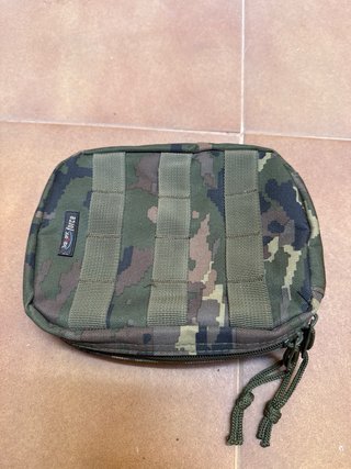 Mochila Táctica Camuflaje y accesorios
