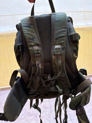Mochila Táctica Camuflaje y accesorios