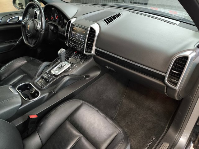 Porsche Cayenne 2011