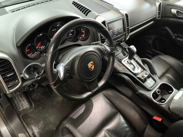 Porsche Cayenne 2011