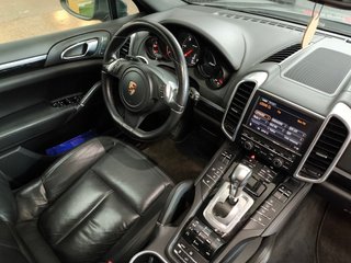 Porsche Cayenne 2011