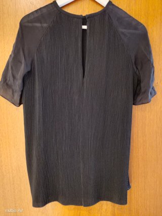 Blusa negra Massimo Dutti plisada