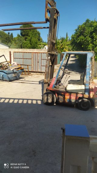 Carretilla elevadora Toyota de 1500 kilos