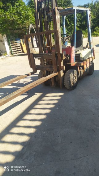 Carretilla elevadora Toyota de 1500 kilos