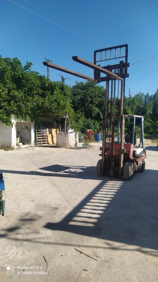 Carretilla elevadora Toyota de 1500 kilos