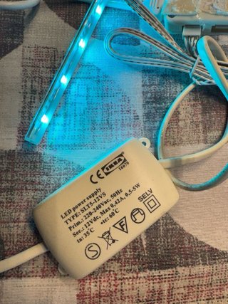 Luci LED IKEA per armadi