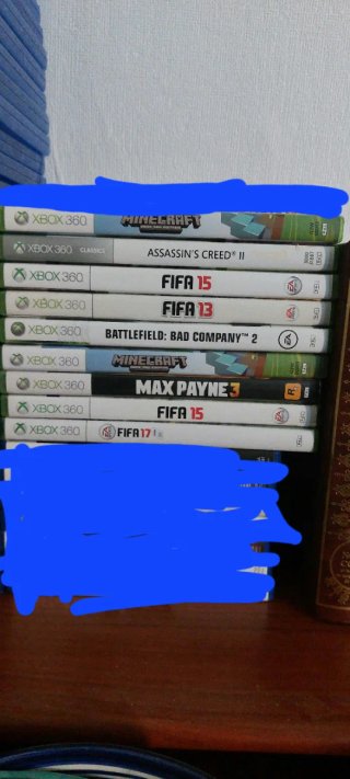 Xbox 360 Giochi: Minecraft, FIFA, AC II