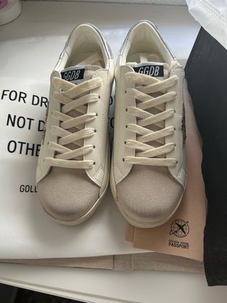 Zapatillas Golden Goose Beige y Dorado
