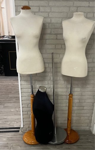 3 maniquíes (beige y negro) 20€ cada uno