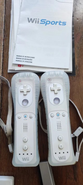 Consola Nintendo Wii + Mario Kart Wii + Wii Sports
