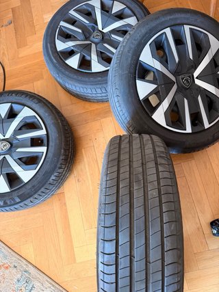 4 Llantas Peugeot 208 16” + Neumáticos Michelin