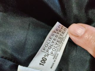 Traje de caballero gris oscuro sin estrenar
