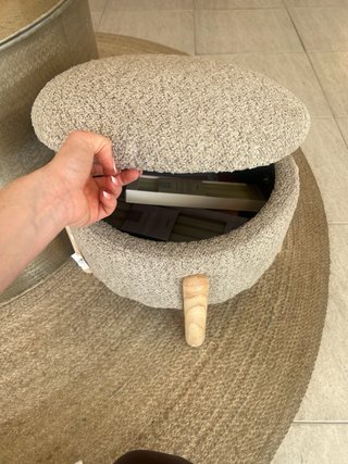 Banqueta de tela y madera