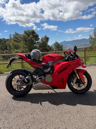 Ducati Panigale V4 2025 - 1700 km