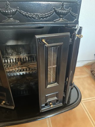 Hergom Chimenea Clásica Negra