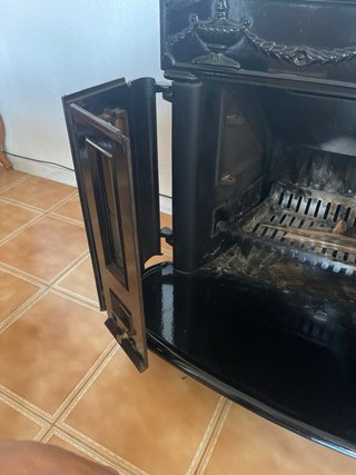 Hergom Chimenea Clásica Negra