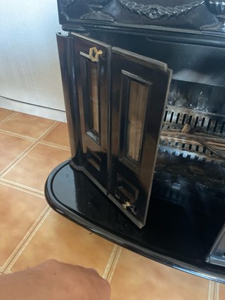 Hergom Chimenea Clásica Negra
