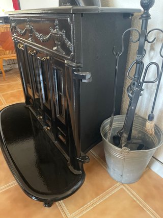 Hergom Chimenea Clásica Negra