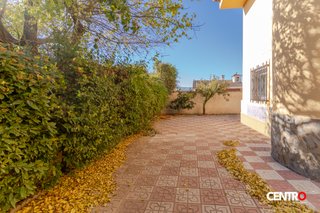 Chalet en el puntal, Padul