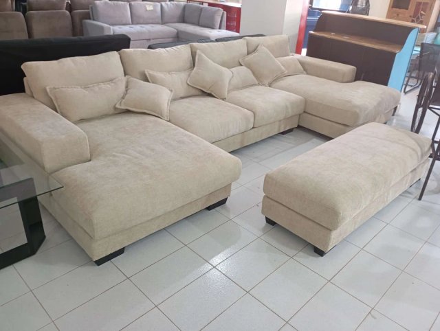 Sofá Gigante Beige y Gris