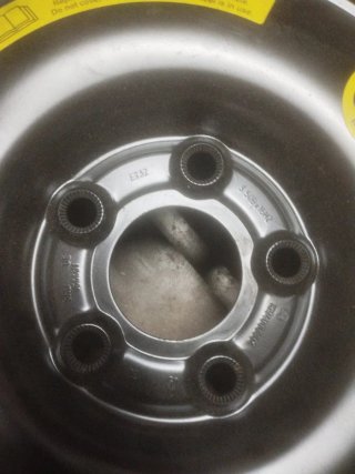 Rueda de repuesto Mercedes
