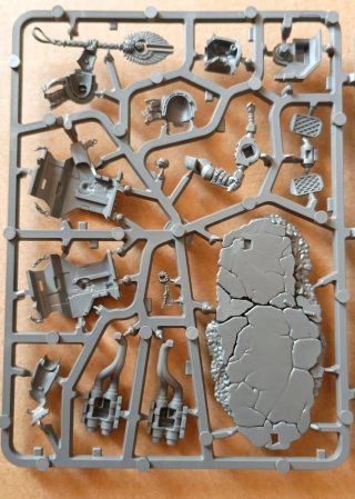 CAPELLAN EN MOTO - Warhammer 40K GW