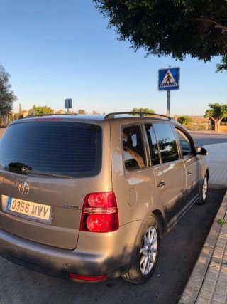 volkwagen  touran  2009
